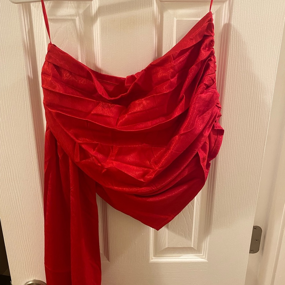 FASHION NOVA RED CROP TOP NWOT